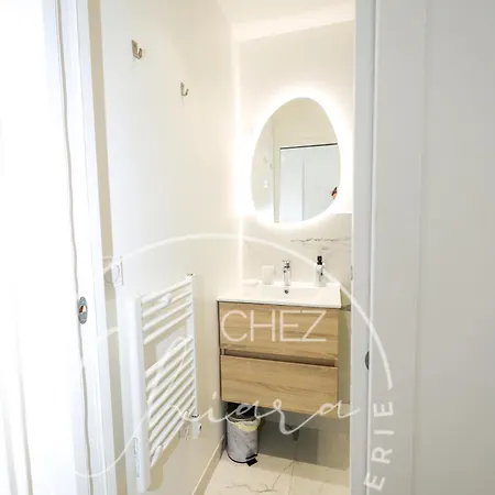 Apartment Modern Parisian - Near Eiffel Tower *