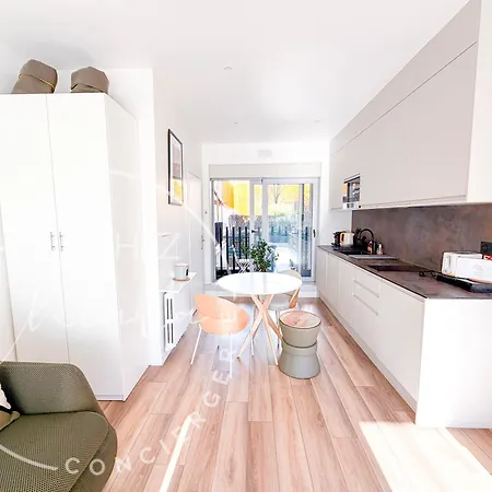 Apartment Modern Parisian - Near Eiffel Tower