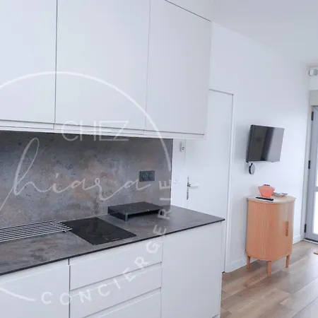 Apartment Modern Parisian - Near Eiffel Tower