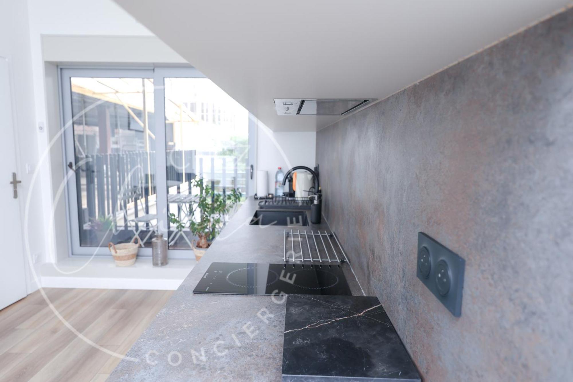 Apartment Modern Parisian - Near Eiffel Tower