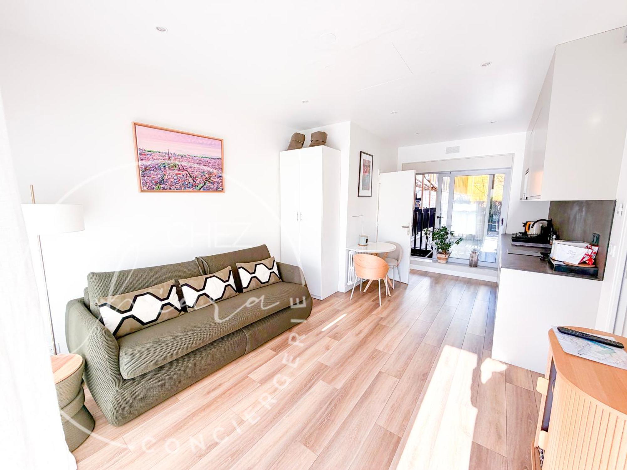 Apartment Modern Parisian - Near Eiffel Tower *