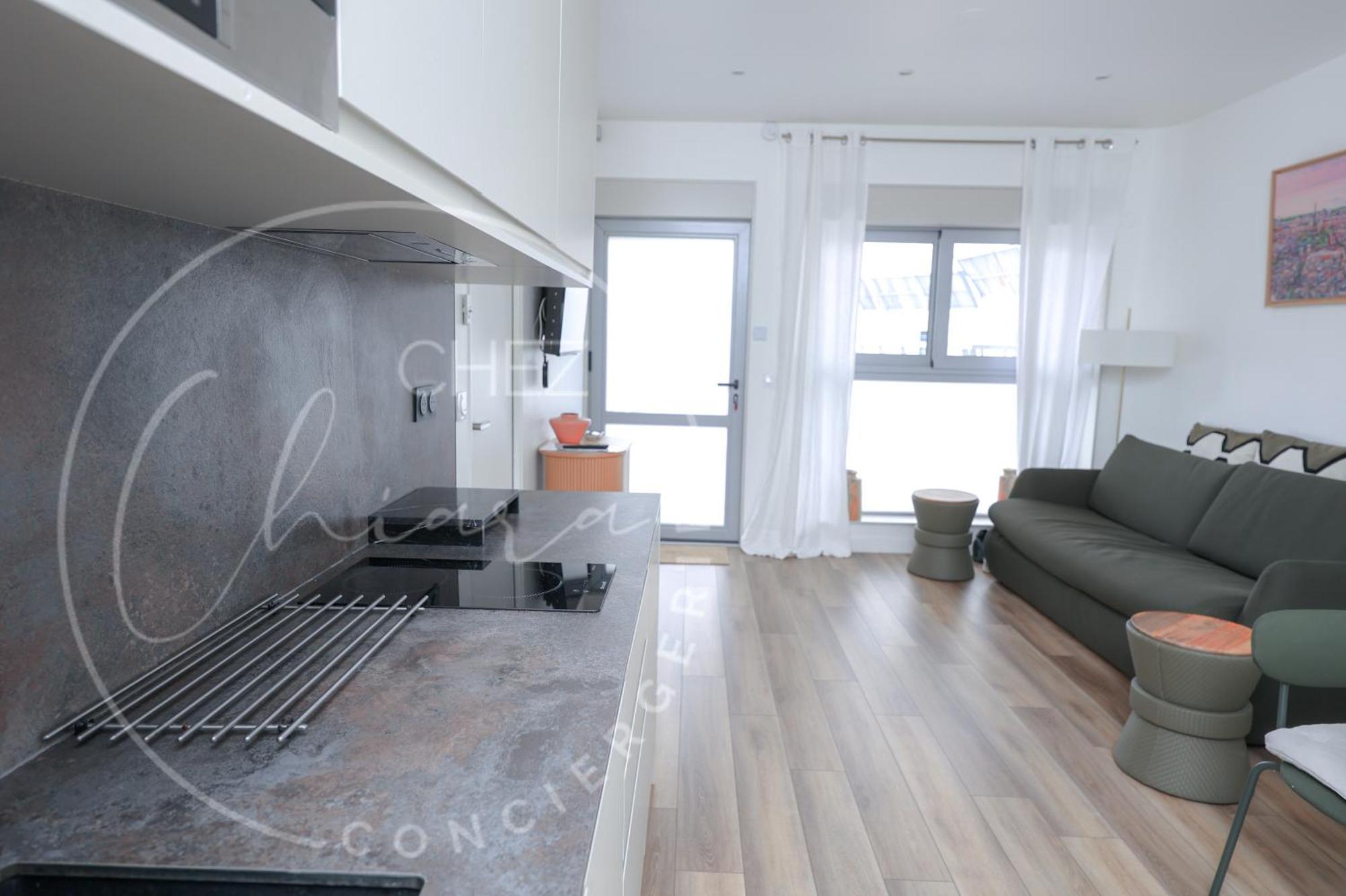 Apartment Modern Parisian - Near Eiffel Tower *